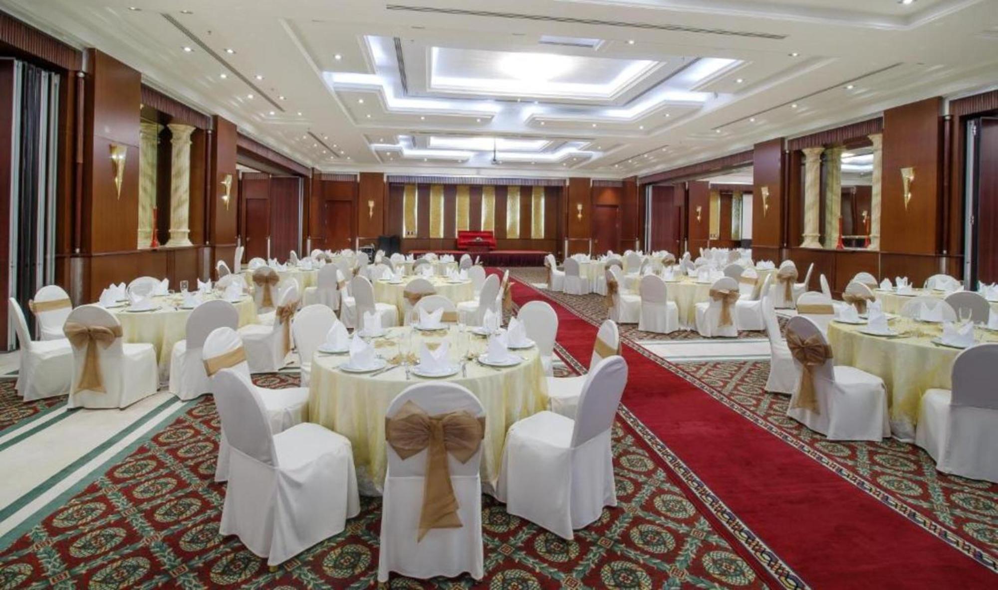 Dancenter Luxe Corniche Hotel Formerly Concorde Hotel Fujaïrah Extérieur photo