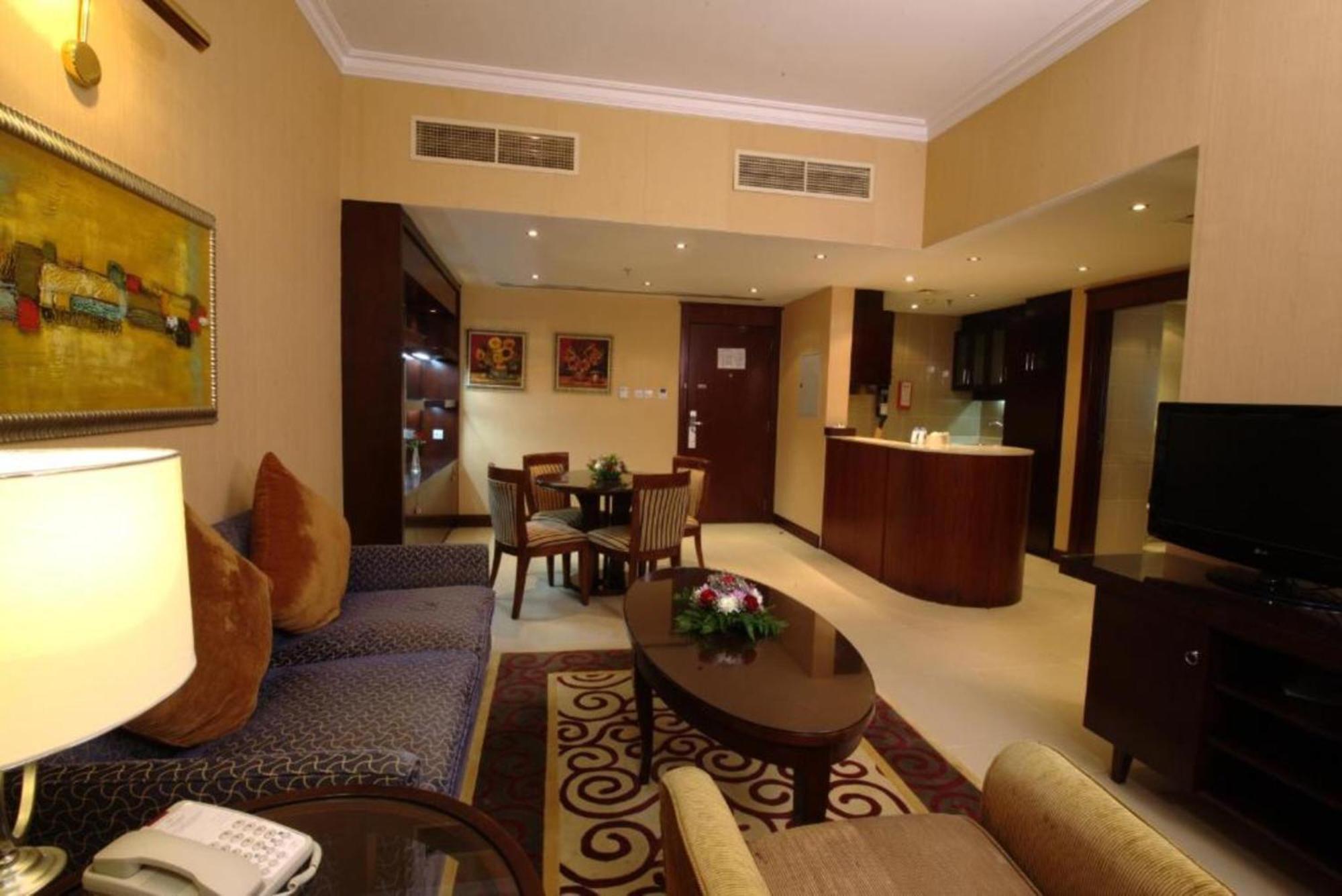 Dancenter Luxe Corniche Hotel Formerly Concorde Hotel Fujaïrah Extérieur photo