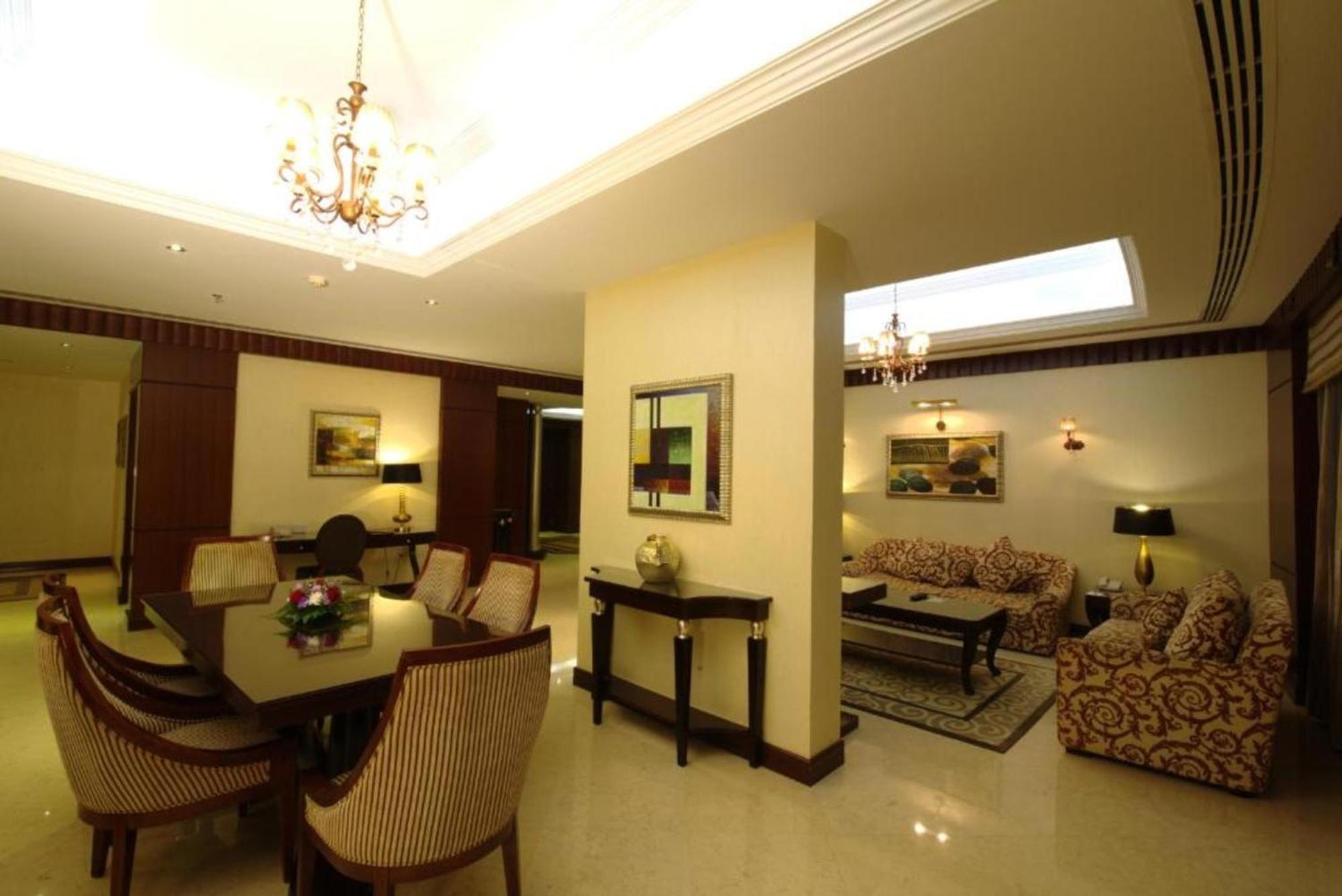Dancenter Luxe Corniche Hotel Formerly Concorde Hotel Fujaïrah Extérieur photo