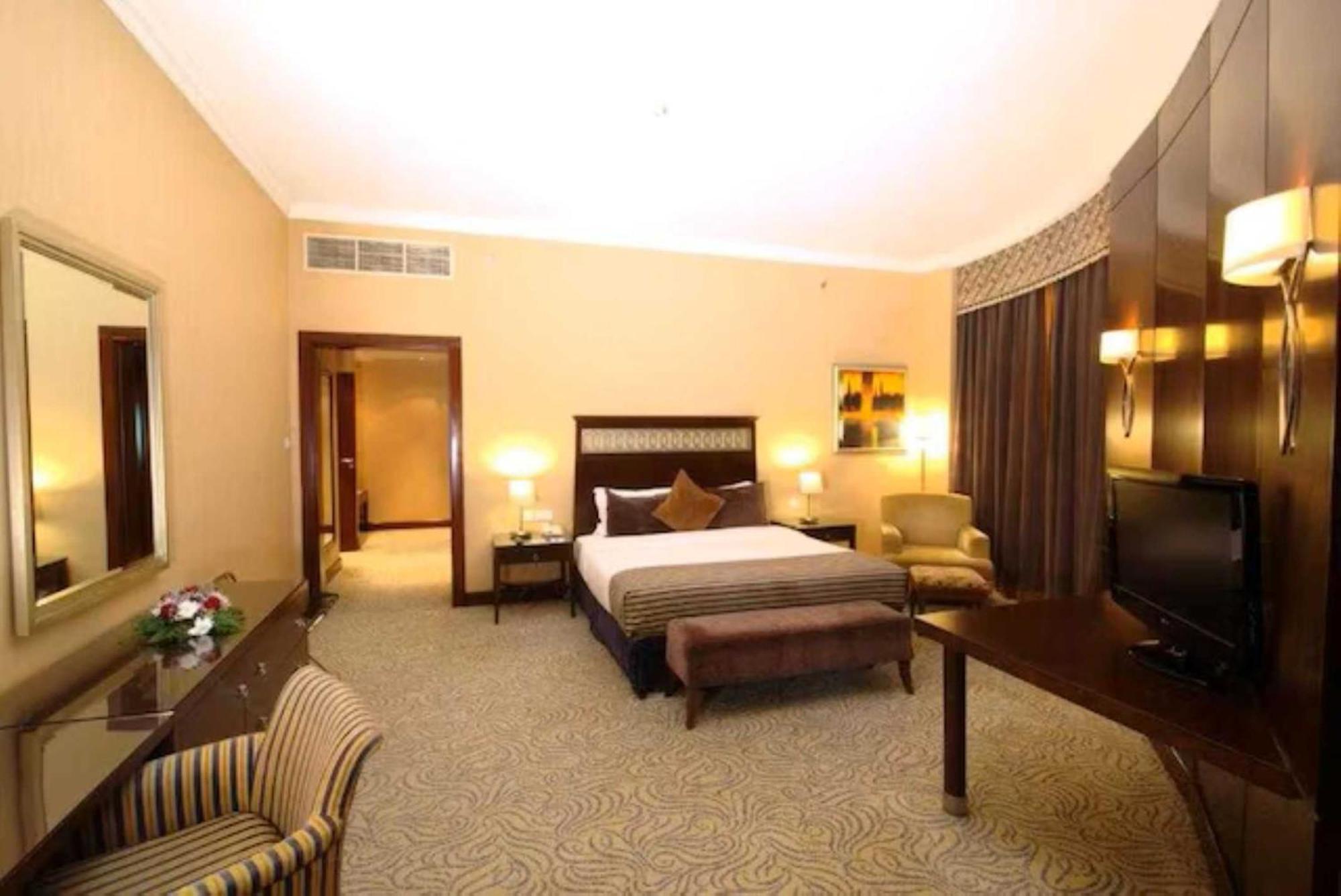Dancenter Luxe Corniche Hotel Formerly Concorde Hotel Fujaïrah Extérieur photo